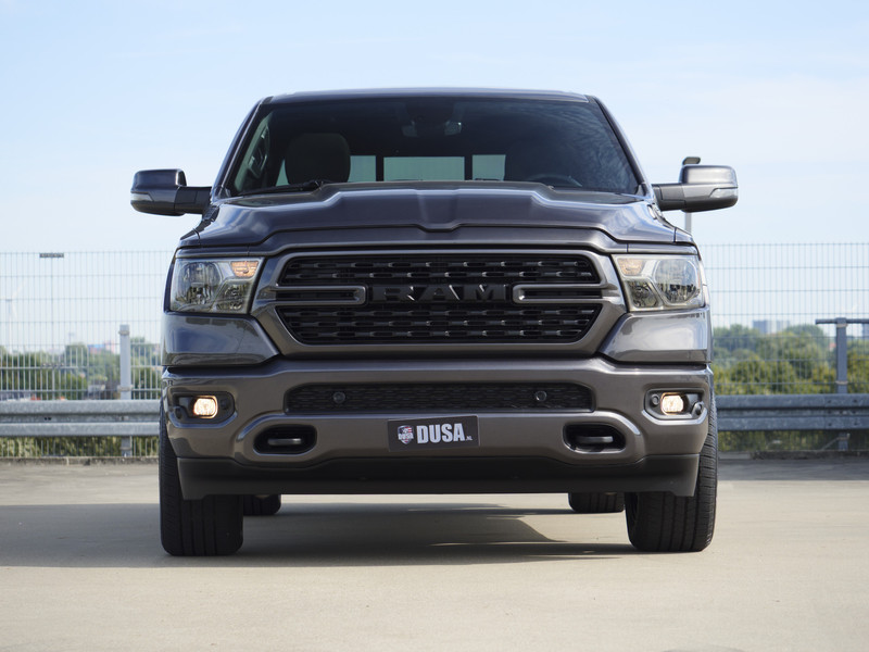 Dodge Ram 1500 | Bighorn | Night | Final V8 Edition | 4x4 | Crew Cab