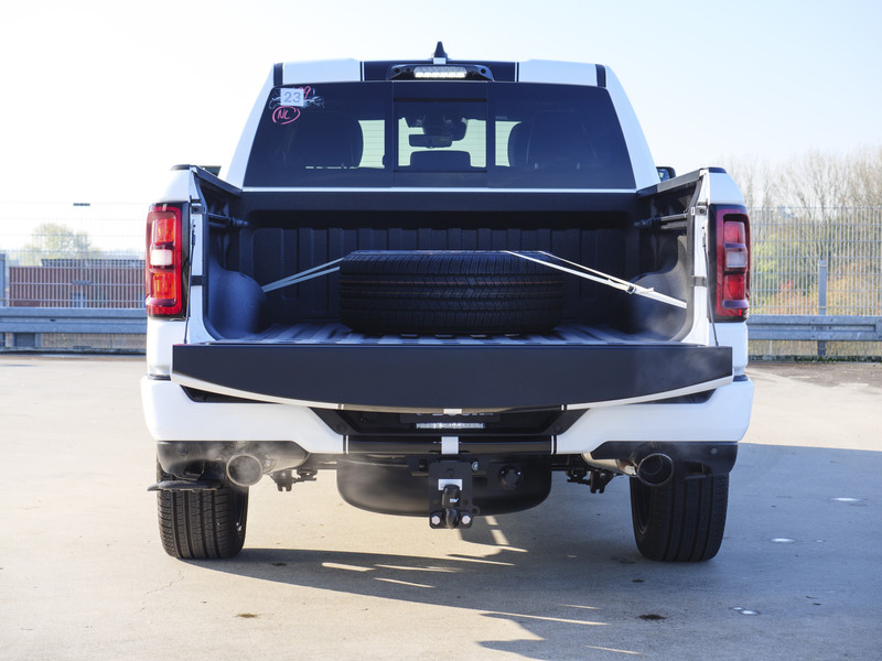 Dodge Ram 1500 | Laramie | Premium Night | 3.0L I6 Hurricane | Crew Cab | 4X4 |