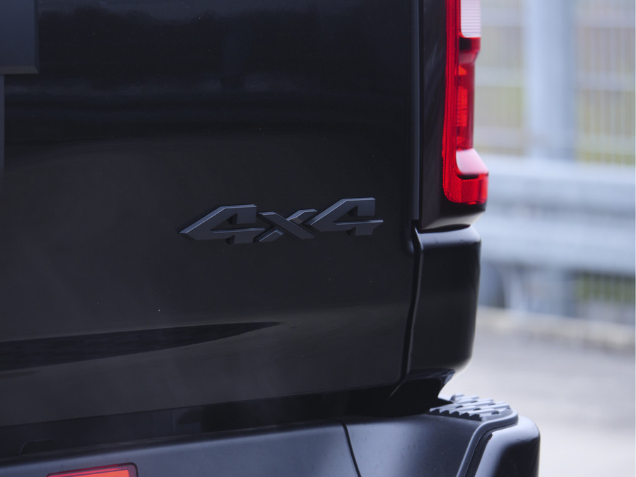 Dodge Ram 1500 | Laramie | Premium Night | 3.0L I6 Hurricane | Crew Cab | 4X4 |