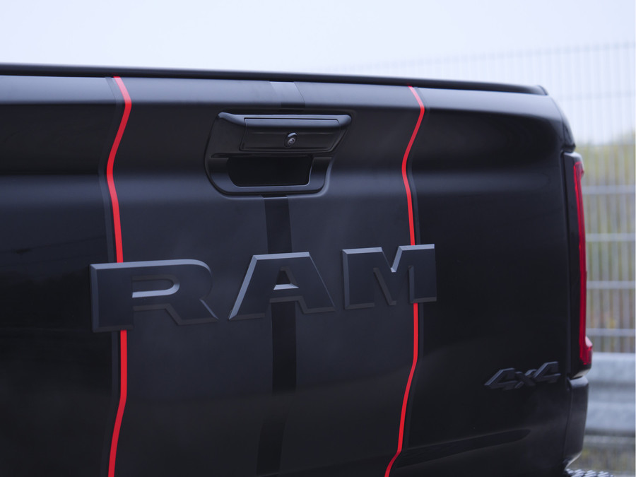 Dodge Ram 1500 | Laramie | Premium Night | 3.0L I6 Hurricane | Crew Cab | 4X4 |