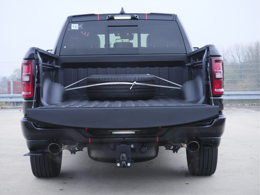 Dodge Ram 1500 | Laramie | Premium Night | 3.0L I6 Hurricane | Crew Cab | 4X4 |