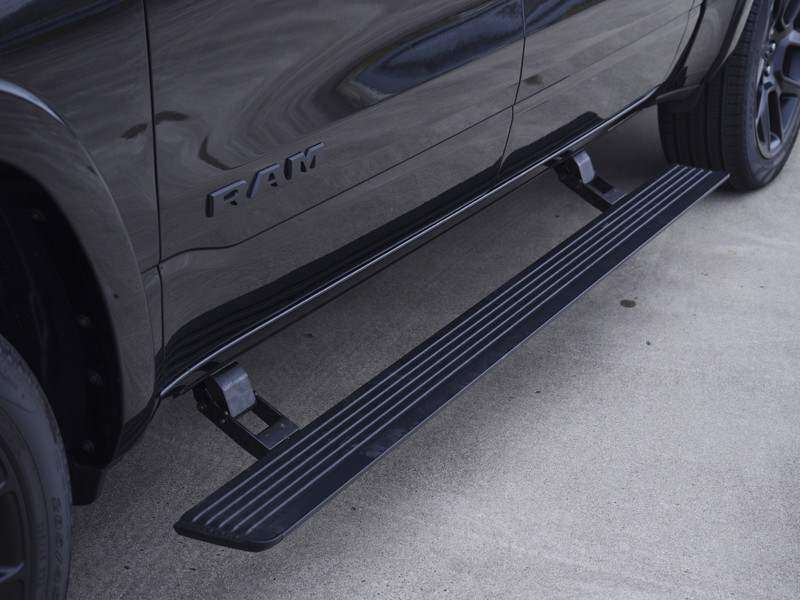 Dodge Ram 1500 | Laramie | Premium Night | 3.0L I6 Hurricane | Crew Cab | 4X4 |