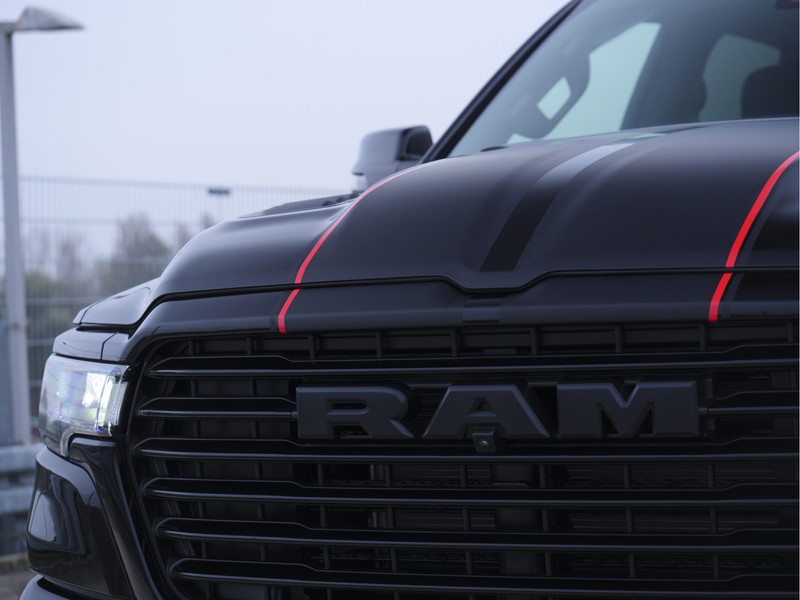 Dodge Ram 1500 | Laramie | Premium Night | 3.0L I6 Hurricane | Crew Cab | 4X4 |