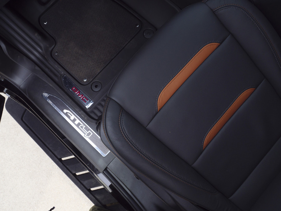 GMC Sierra 1500 | AT4 | 6.2L V8