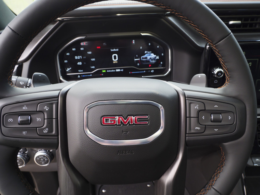 GMC Sierra 1500 | AT4 | 6.2L V8