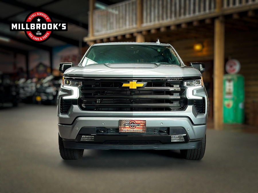 Chevrolet Silverado USA High Country 6.2 V8 420 PK,