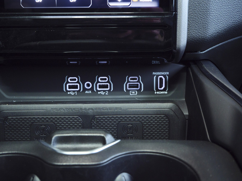 Dodge Ram 1500 | Rebel | Premium | 4x4 | Crew Cab | 3.0L Twin-turbo I6 | SST