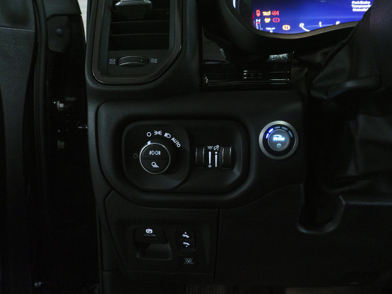 Dodge Ram 1500 | Rebel | Premium | 4x4 | Crew Cab | 3.0L Twin-turbo I6 | SST