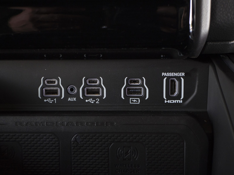 Dodge Ram 1500 | Laramie |Premium Night | 3.0L I6 Hurricane | 4X4