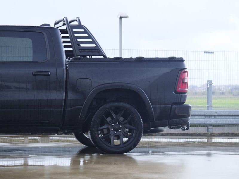 Dodge Ram 1500 | Laramie |Premium Night | 3.0L I6 Hurricane | 4X4