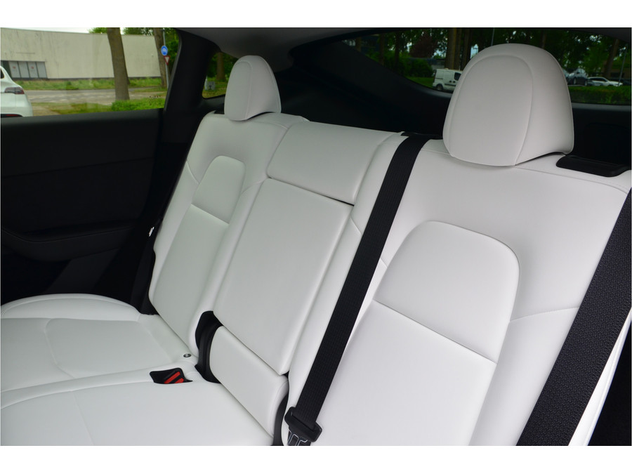 Tesla Model Y RWD 58 kWh