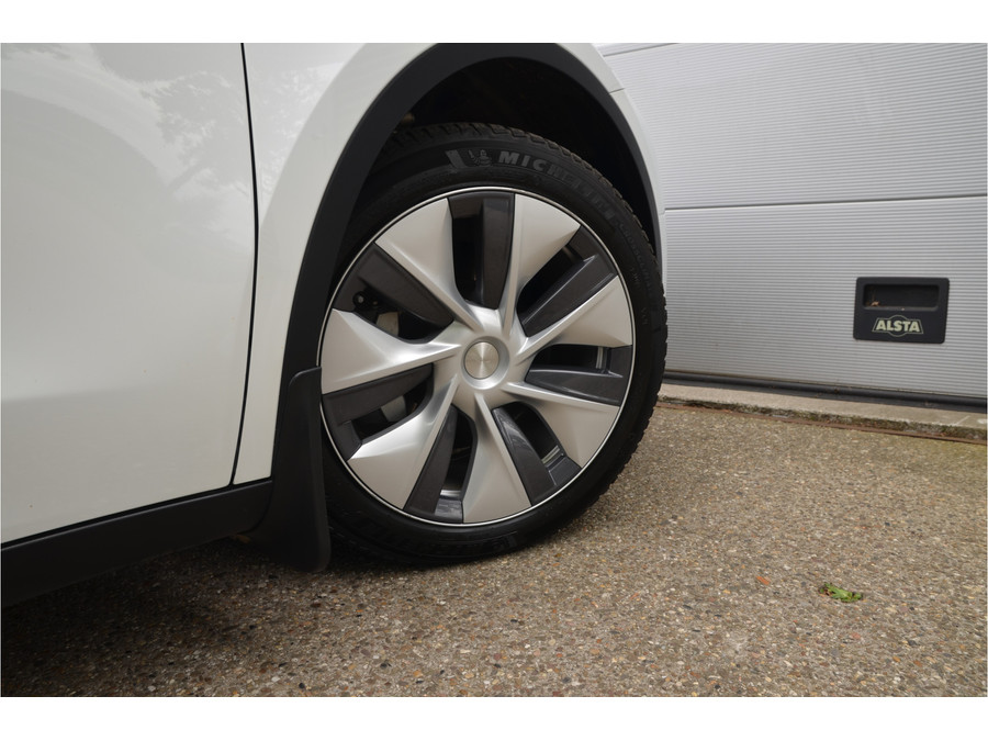 Tesla Model Y RWD 58 kWh