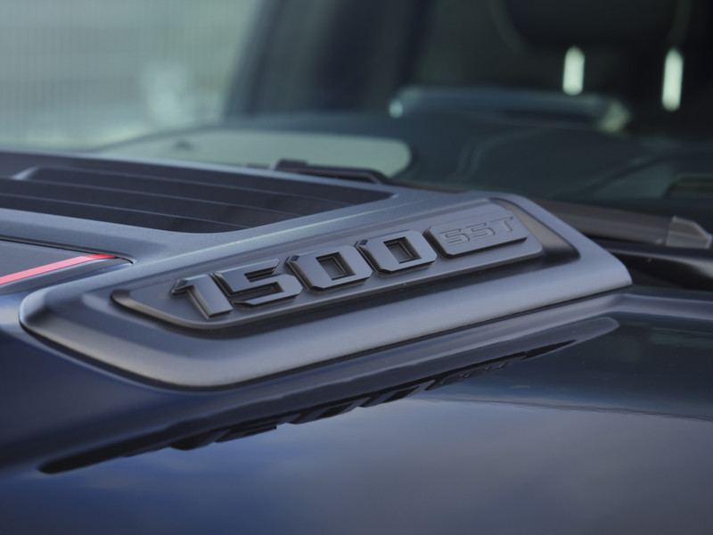 Dodge Ram 1500 | Laramie | Premium Night | 3.0L I6 Hurricane | 4X4