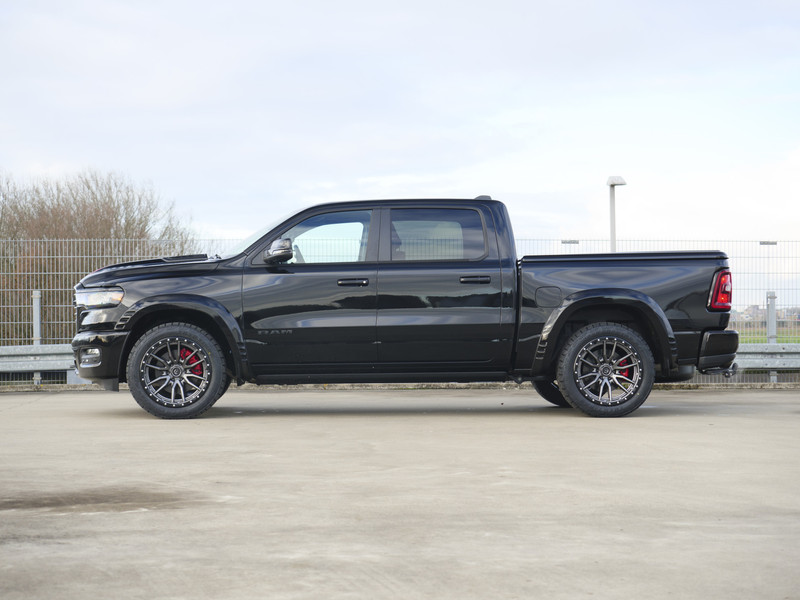 Dodge Ram 1500 | Laramie | Premium Night | 3.0L I6 Hurricane | 4X4