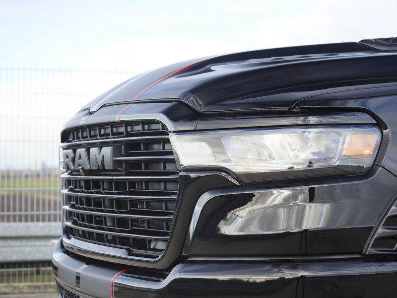 Dodge Ram 1500 | Laramie | Premium Night | 3.0L I6 Hurricane | 4X4