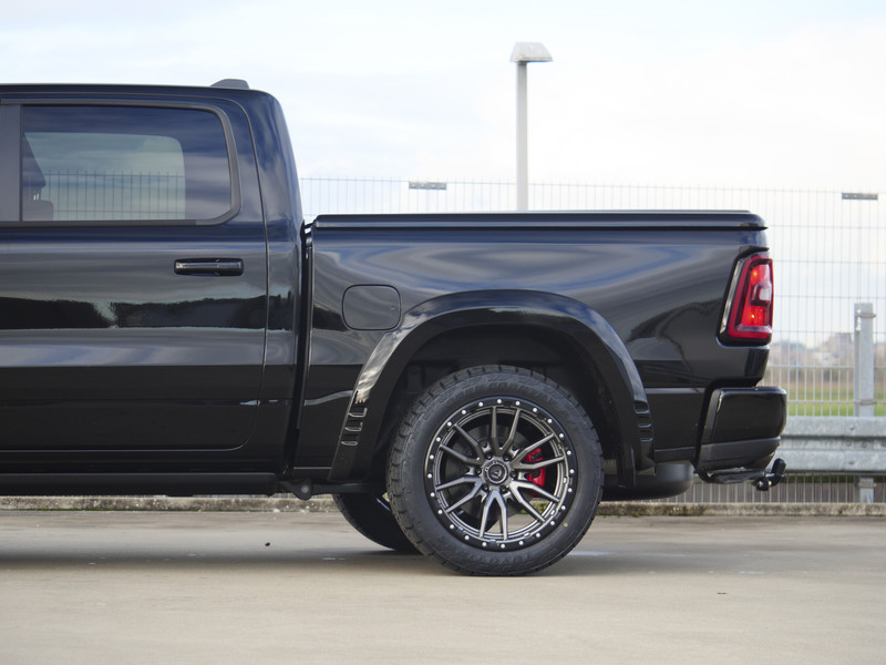 Dodge Ram 1500 | Laramie | Premium Night | 3.0L I6 Hurricane | 4X4