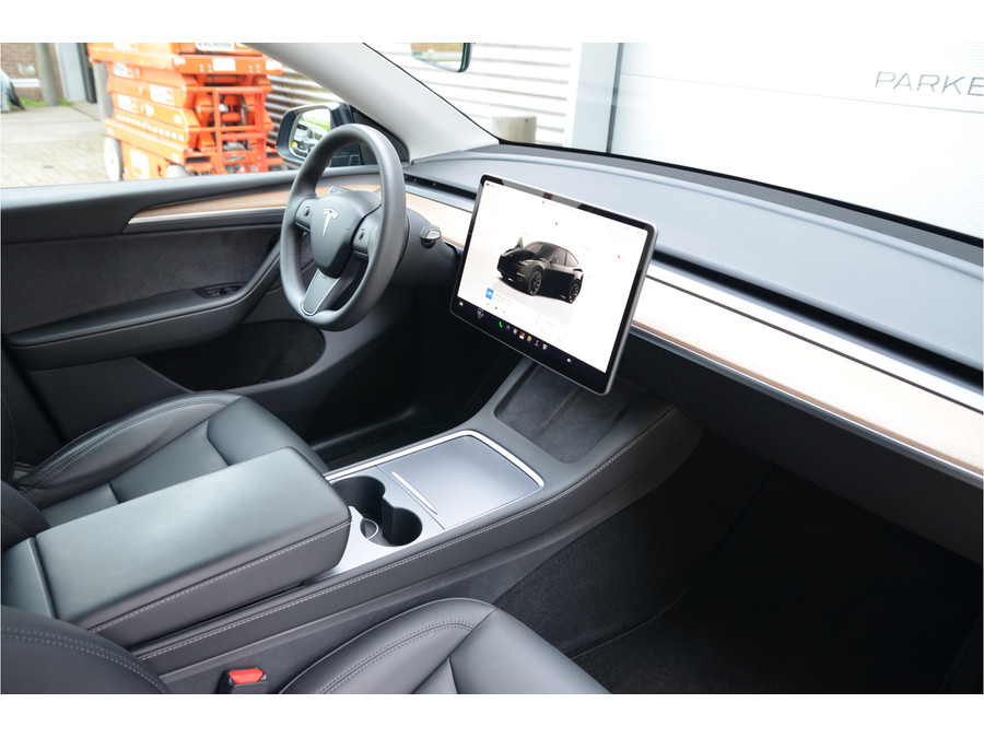 Tesla Model Y Long Range AWD 75 kWh