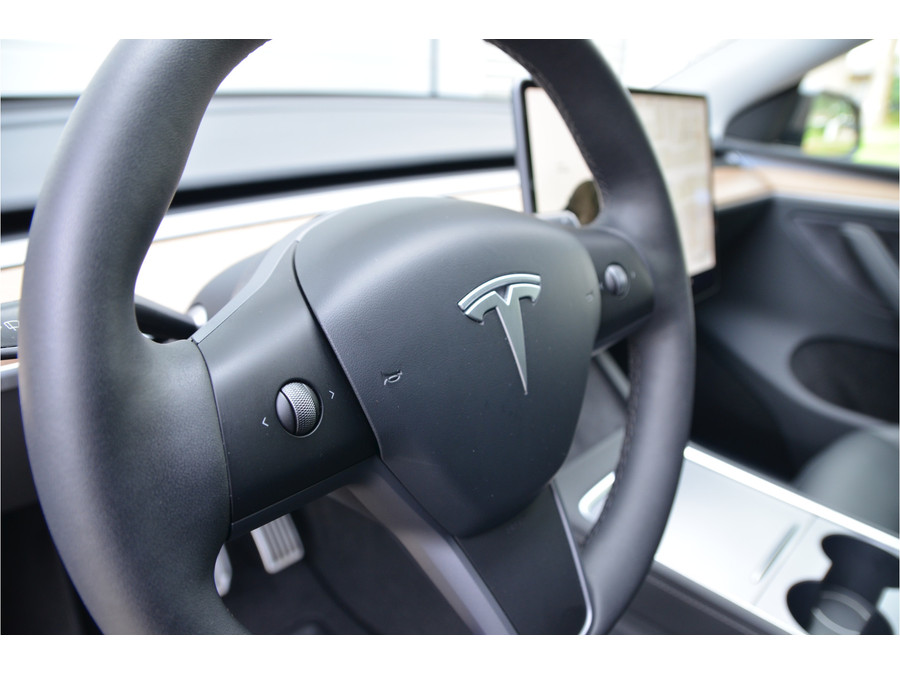 Tesla Model Y Long Range AWD 75 kWh