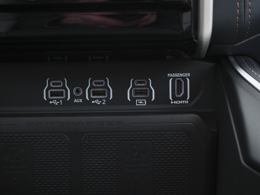 Dodge RAM | 1500 | Tungsten | 3.0L Twin-Turbo Hurricane | High Output | Crew Cab | 4X4