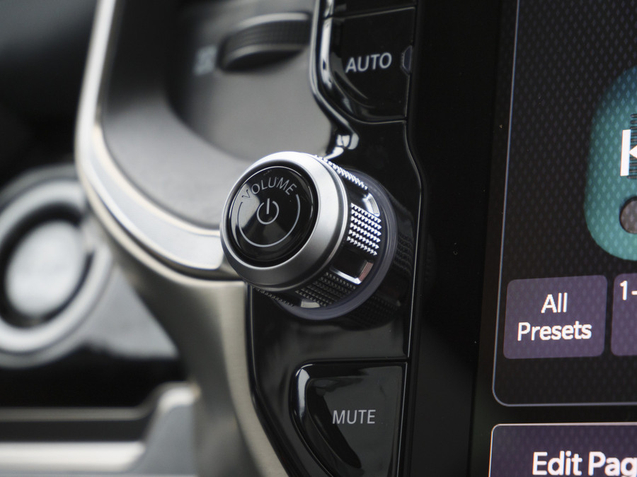 Dodge RAM | 1500 | Tungsten | 3.0L Twin-Turbo Hurricane | High Output | Crew Cab | 4X4