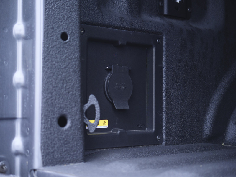 Ford F-150 5.0 V8 | Super Crew | Lariat FX4 | Black Edition | BPM-VRIJ