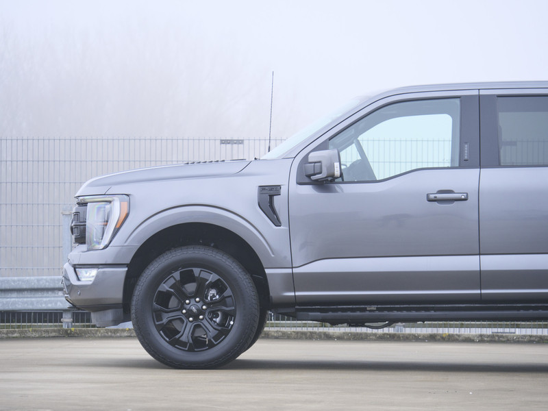 Ford F-150 5.0 V8 | Super Crew | Lariat FX4 | Black Edition | BPM-VRIJ