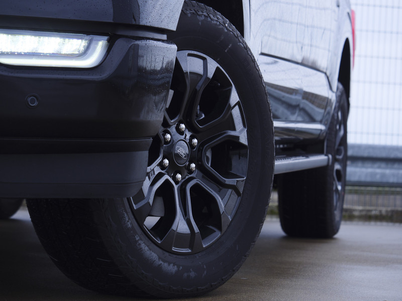 Ford F-150 5.0 V8 | Super Crew | Lariat FX4 | Black Edition | BPM-VRIJ