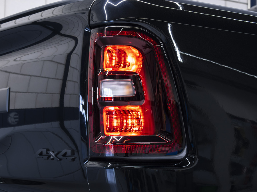 Dodge Dodge Ram Laramie Night Edition | 5.7L V8 Hemi | Full Option