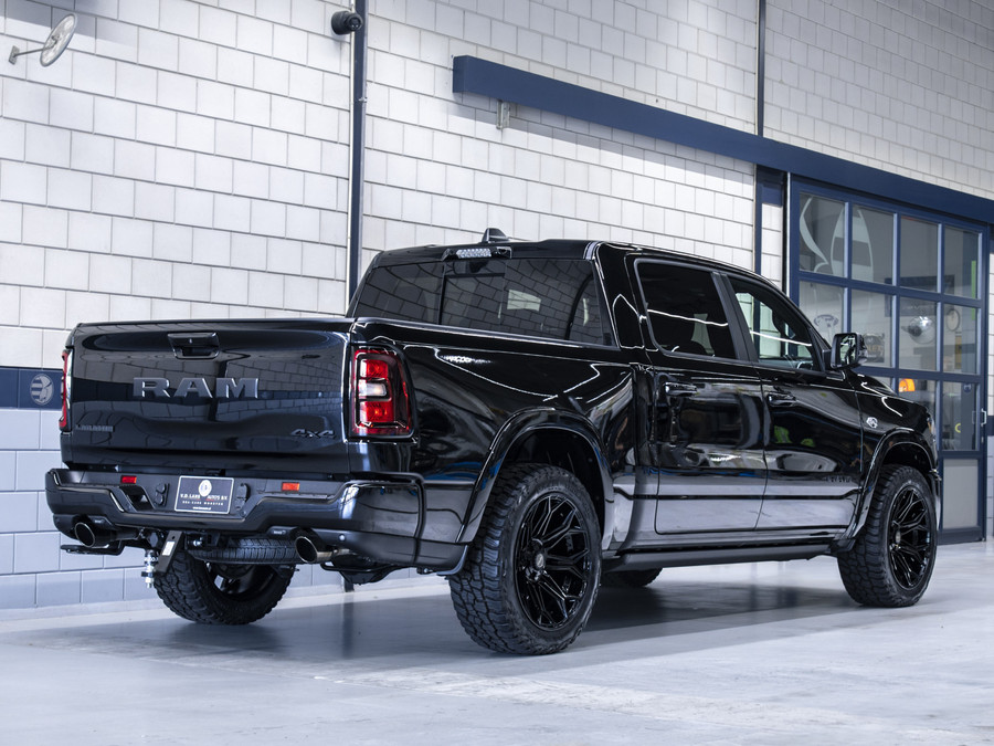 Dodge Dodge Ram Laramie Night Edition | 5.7L V8 Hemi | Full Option