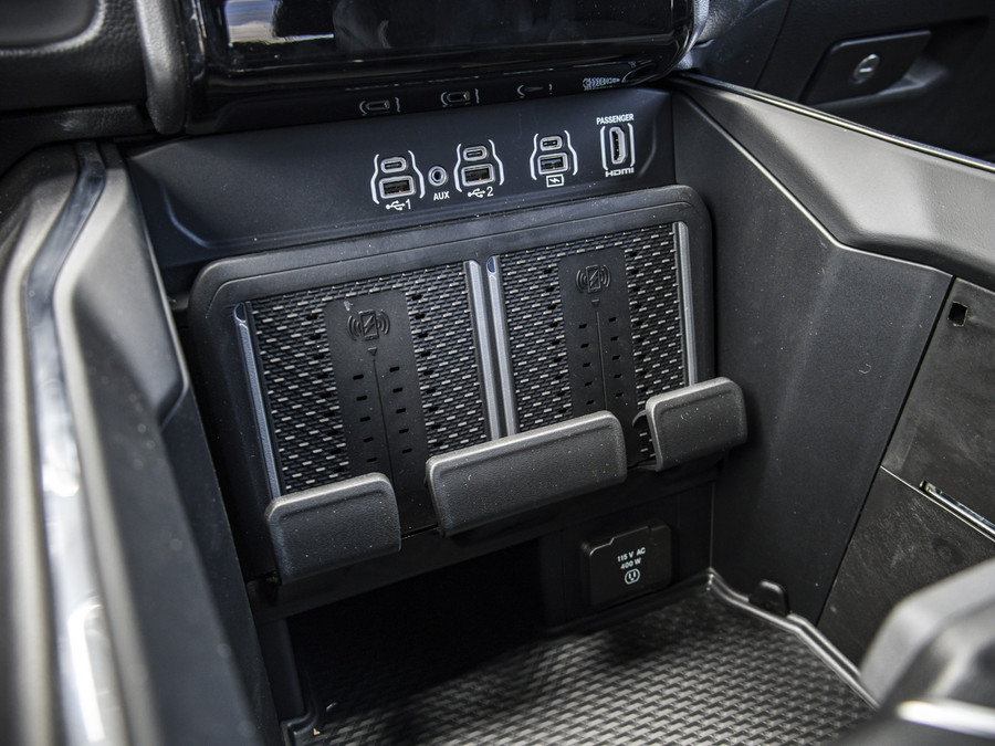 Dodge Dodge Ram Laramie Night Edition | 5.7L V8 Hemi | Full Option