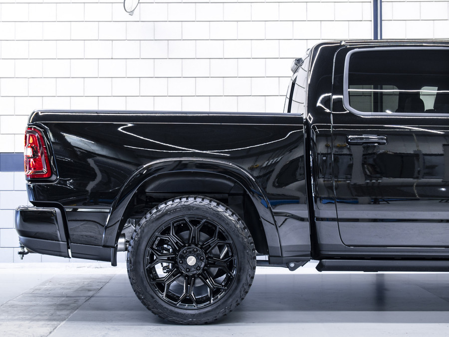 Dodge Dodge Ram Laramie Night Edition | 5.7L V8 Hemi | Full Option