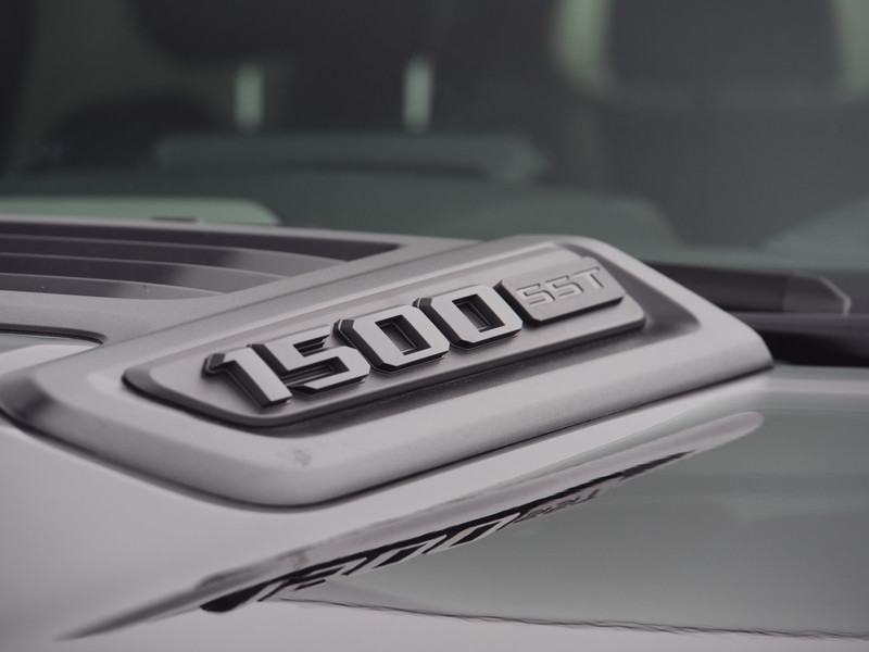 Dodge Ram 1500 | Laramie | Night | 3.0L I6 Hurricane | 4X4 |