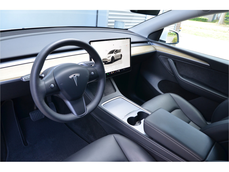 Tesla Model Y RWD 58 kWh