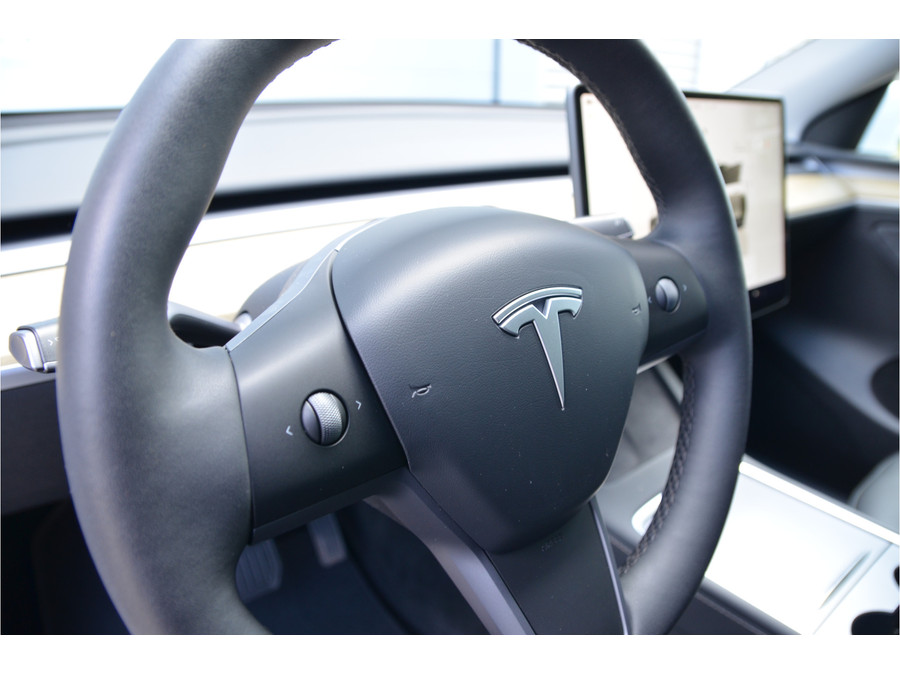 Tesla Model Y RWD 58 kWh