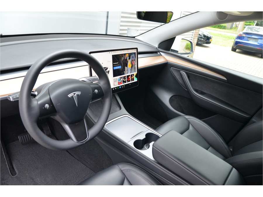 Tesla Model Y RWD 58 kWh