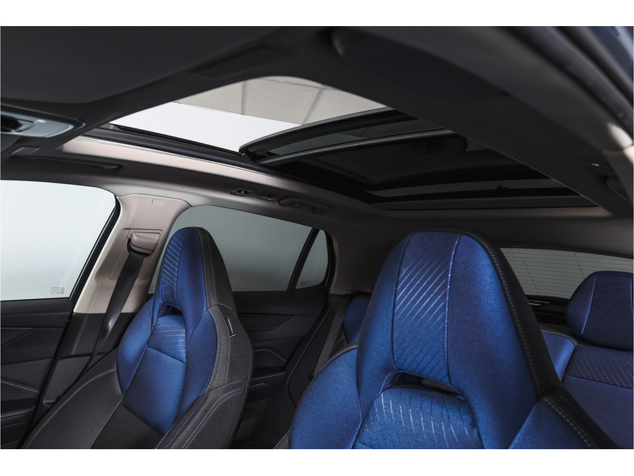 Lynk & Co 01 1.5 PHEV 261PK MY22 Orig. NL