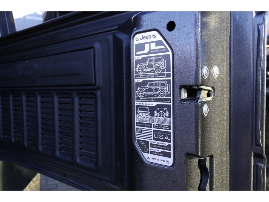 Jeep Wrangler 2.0T Unlimited Hardtop + Electrische softtop / liftkit / Warn lier