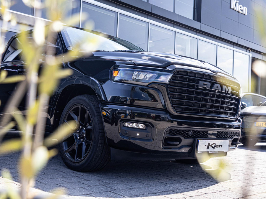 Dodge RAM 1500 3.0 Hurricane Crew Cab Laramie Night Premium