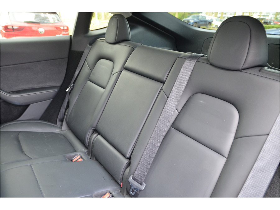 Tesla Model Y RWD 58 kWh