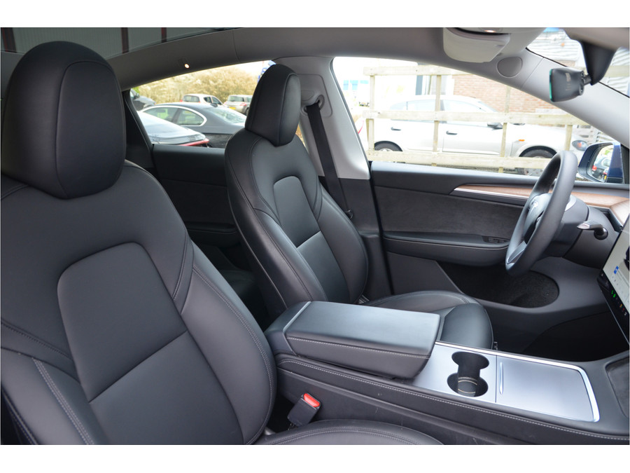 Tesla Model Y RWD 58 kWh