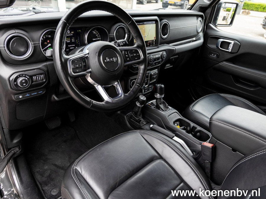 Jeep Wrangler 4xe 380pk Auto. 4x4 Overland MY SKY / LEER / ADAPT. CRUISE / CLIMA