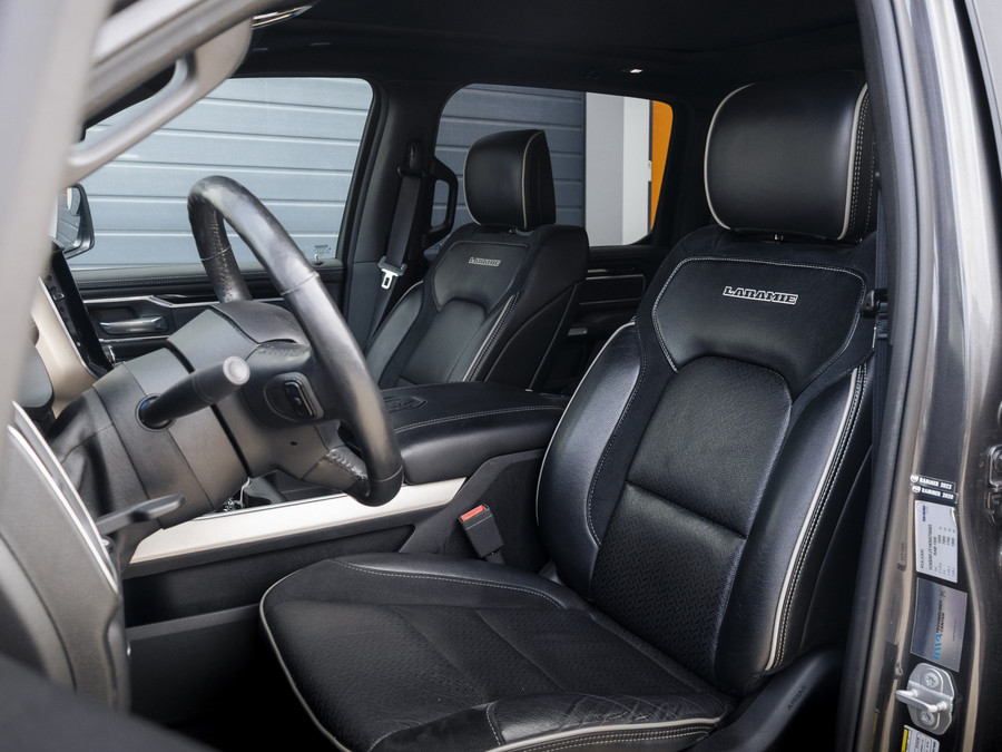 Dodge RAM 1500 5.7 V8 4x4 Crew Cab Laramie