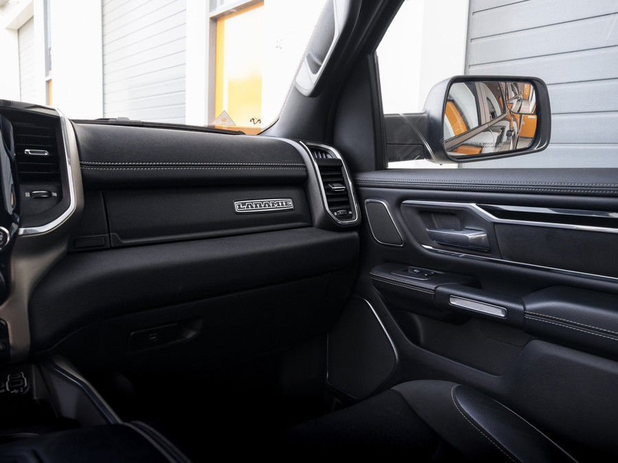 Dodge RAM 1500 5.7 V8 4x4 Crew Cab Laramie