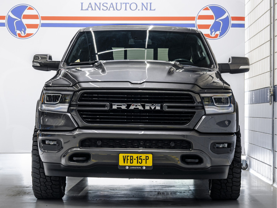 Dodge RAM 1500 5.7 V8 4x4 Crew Cab Laramie