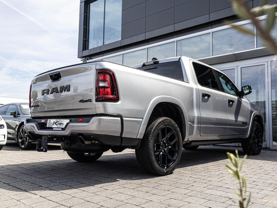 Dodge RAM 1500 3.0 Crew Cab Laramie Premium