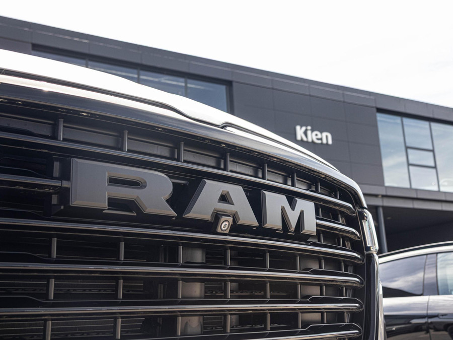 Dodge RAM 1500 3.0 Crew Cab Laramie Premium