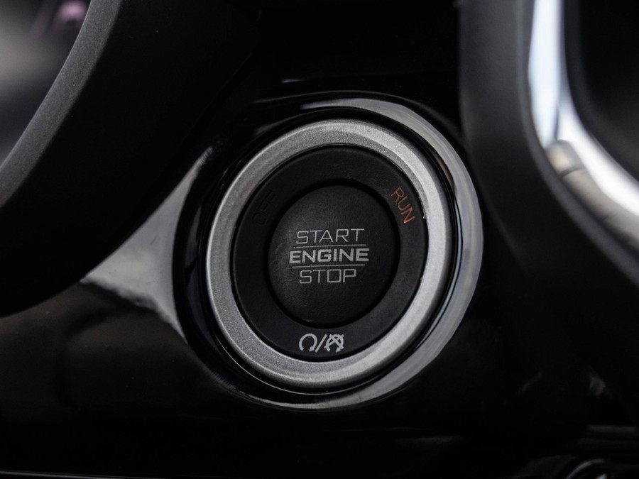 Dodge RAM 1500 3.0 Crew Cab Laramie Premium