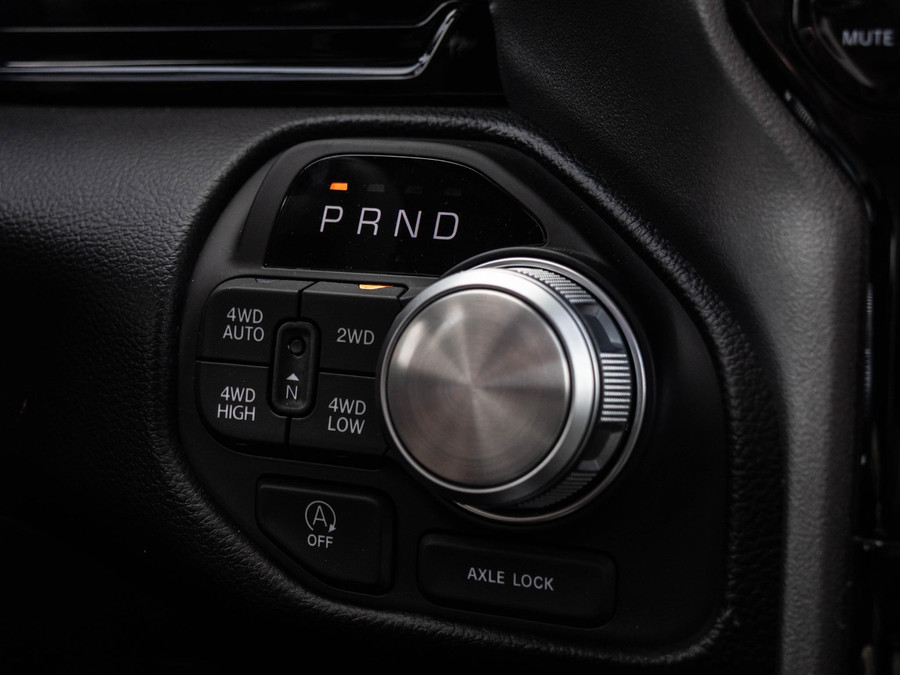 Dodge RAM 1500 3.0 Crew Cab Laramie Premium