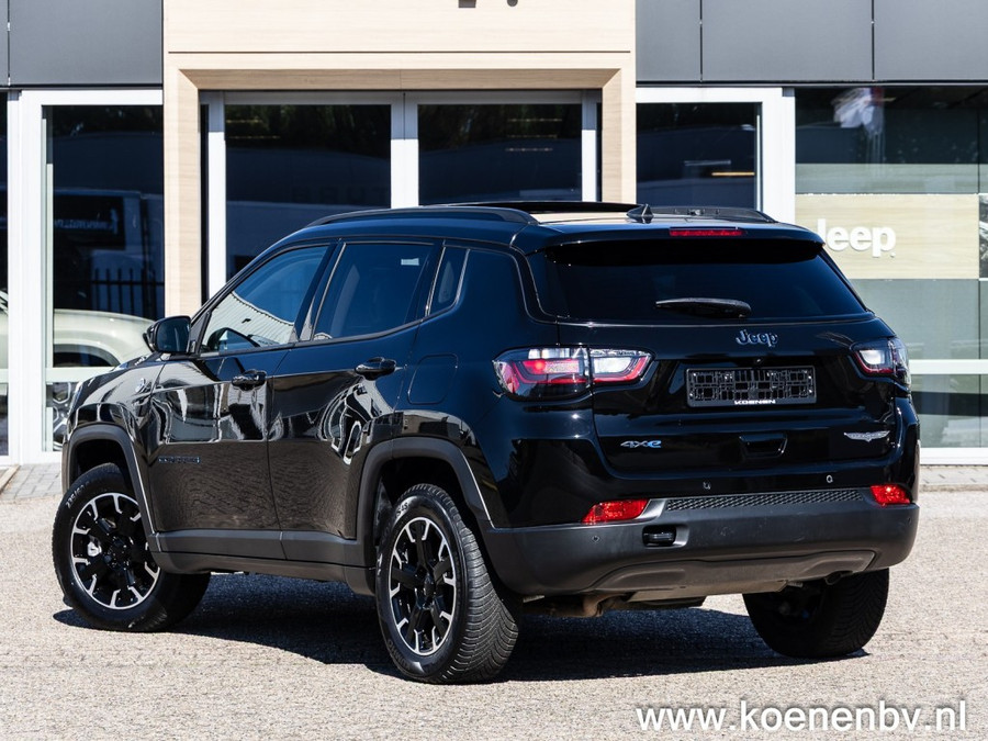 Jeep Compass 4XE 240 PHEV 240PK Trailhawk/ Panodak/ Leer/ Apple Carplay/