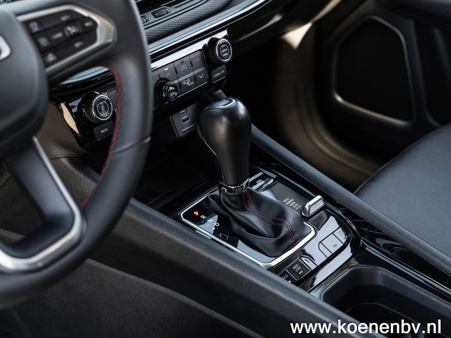 Jeep Compass 4XE 240 PHEV 240PK Trailhawk/ Panodak/ Leer/ Apple Carplay/